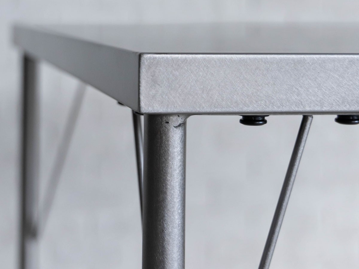 Knot antiques MATERIA DINING TABLE / ノットアンティークス マテリア ダイニングテーブル
ステンレス天板 + No.2脚（丸脚） （テーブル > ダイニングテーブル） 12