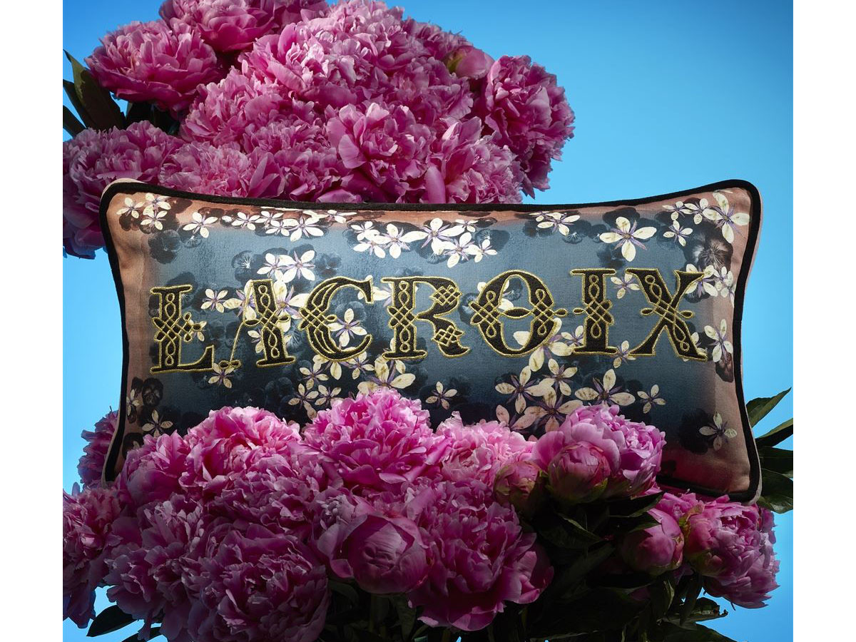 DESIGNERS GUILD Christian Lacroix Lacroix Cherry! Bleu Denim Cushion /  デザイナーズギルド クリスチャンラクロワ ラクロワ チェリー！ ブルーデニム クッション 60 × 30cm - インテリア・家具通販【FLYMEe】