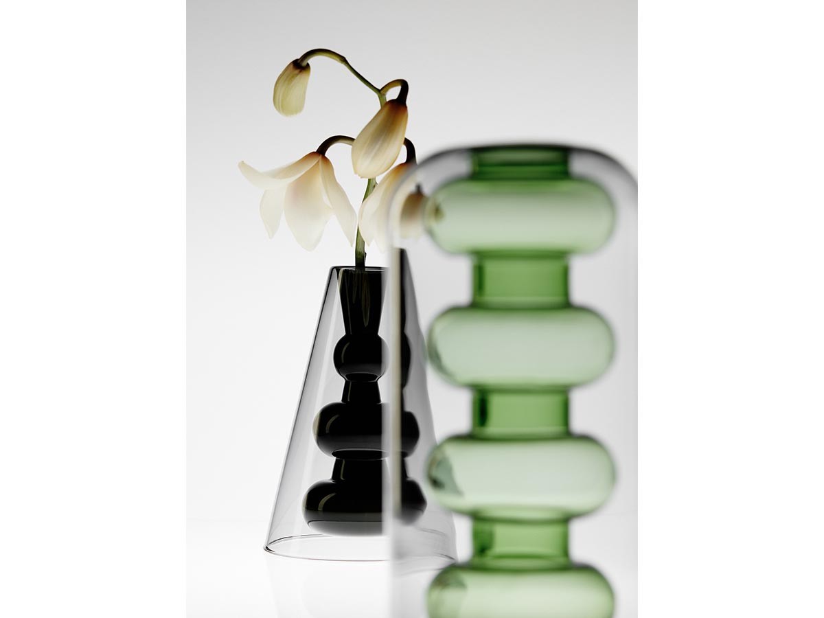 Tom Dixon. Bump Vase Tall Green / トム・ディクソン バンプ ベース トール（グリーン） （花器・プランター・グリーン > 花瓶・フラワーベース） 14