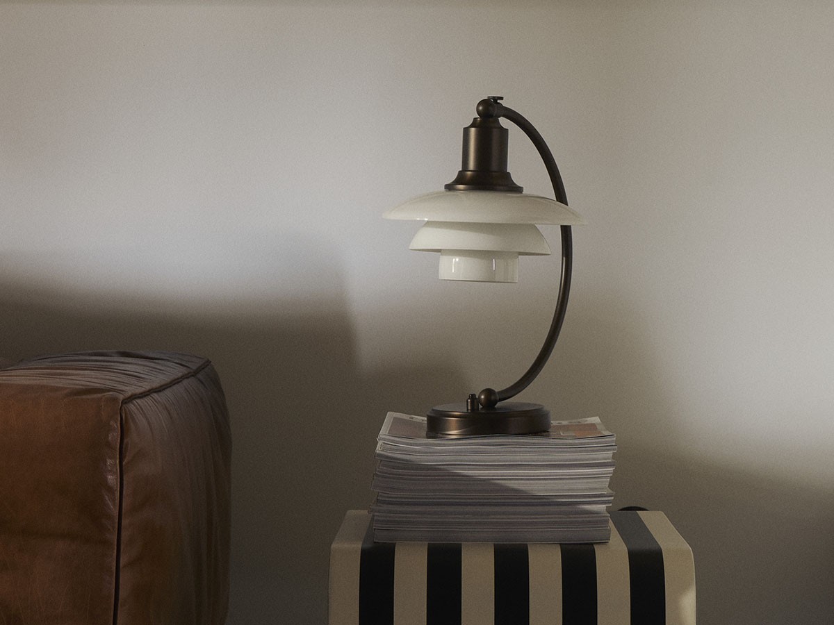 Louis Poulsen PH 2/2 Luna Aged Brass Opal Table / ルイスポールセン PH 2/2 ルナ エイジド・ブラス オパール テーブル （ライト・照明 > テーブルランプ） 3