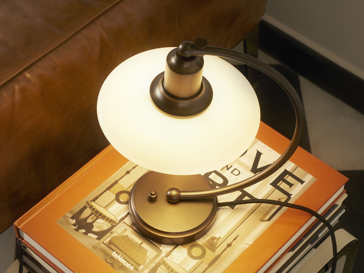 Louis Poulsen PH 2/2 Luna Aged Brass Opal Table / ルイスポールセン PH 2/2 ルナ エイジド・ブラス オパール テーブル （ライト・照明 > テーブルランプ） 21