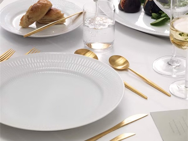 Royal Copenhagen White Fluted
Plate 27 / ロイヤル コペンハーゲン ホワイトフルーテッド プレート 27cm （食器・テーブルウェア > 皿・プレート） 7