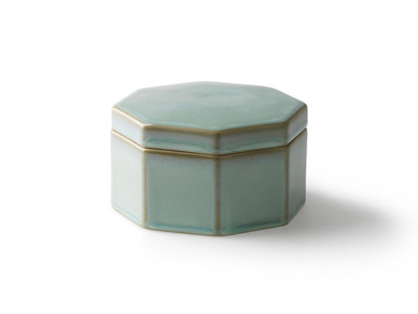 Design House Stockholm Secrets ceramic boxes
Octagon box Light Aqua / デザインハウスストックホルム シークレット セラミックボックス
オクタゴンボックス （雑貨・その他インテリア家具 > その他インテリア雑貨） 1
