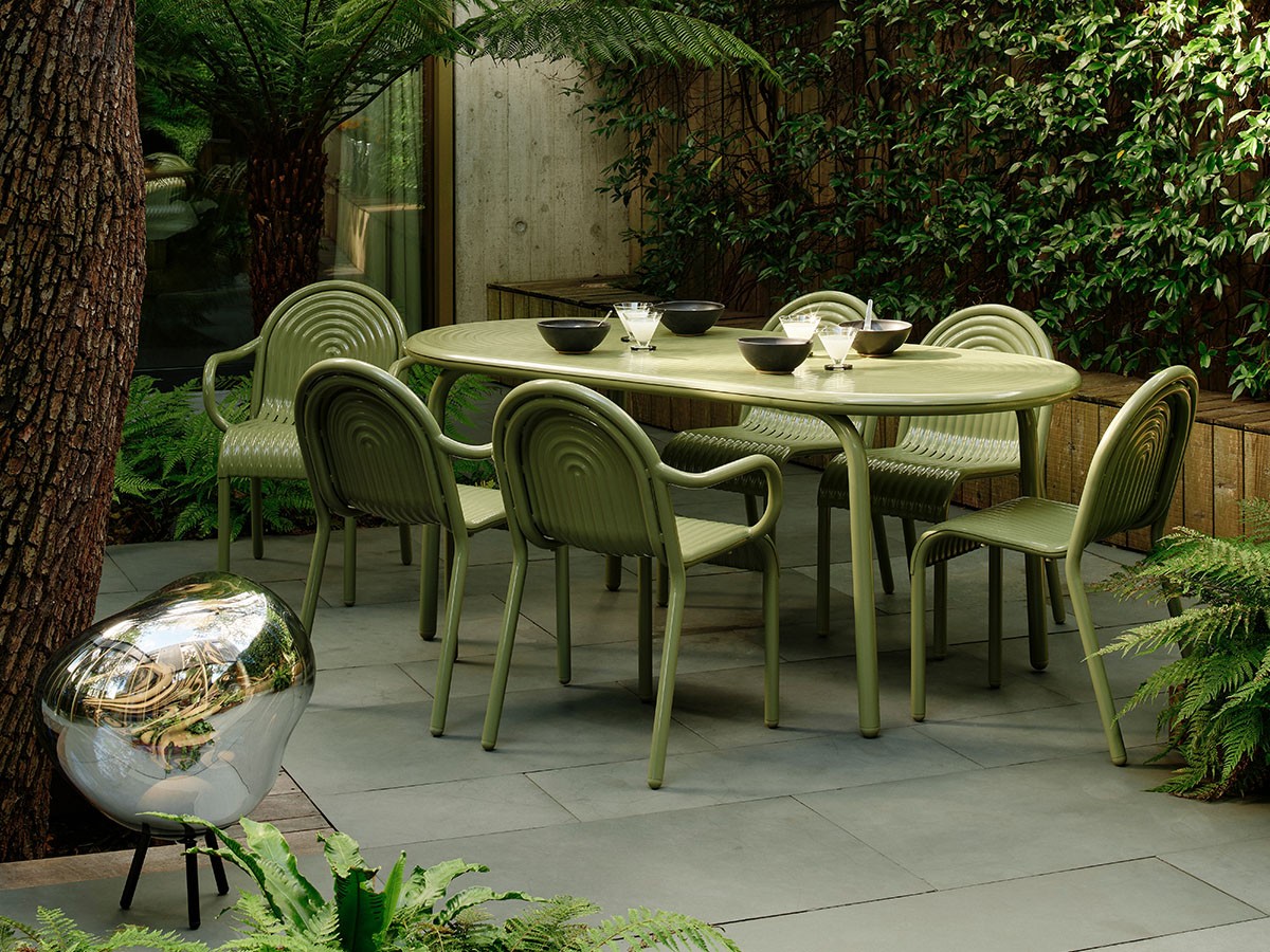 Tom Dixon. Groove Obround Table 185 / トム・ディクソン グルーヴ オブラウンドテーブル 185 （ガーデンファニチャー・屋外家具 > ガーデンテーブル・アウトドアテーブル） 4