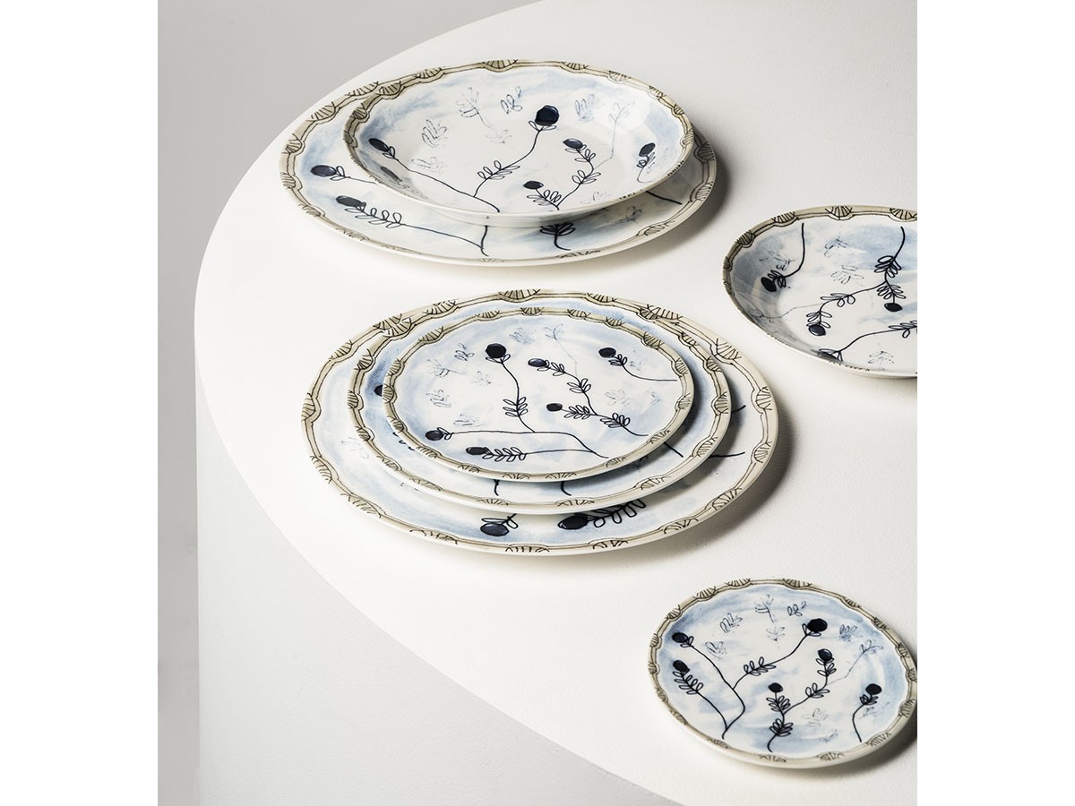 MIDNIGHT FLOWERS by MARNI
Deep Plate S Mirtillo Tea / ミッドナイトフラワーズ バイ マルニ
ディーププレート S ミルティッロティー 18cm （食器・テーブルウェア > お椀・ボウル） 4