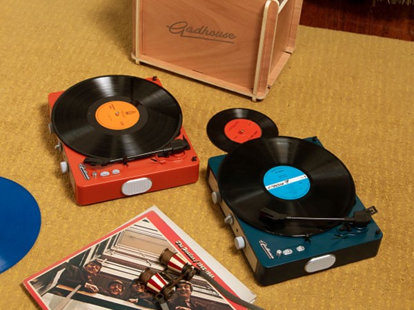 FLYMEe Parlor Gadhouse BRAD RETRO RECORD PLAYER / フライミーパーラー ガッドハウス ブラッド レトロ  レコードプレーヤー - インテリア・家具通販【FLYMEe】