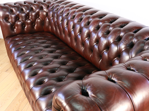Reproduction Series
Chesterfield Sofa 3P Buttan Seat 4