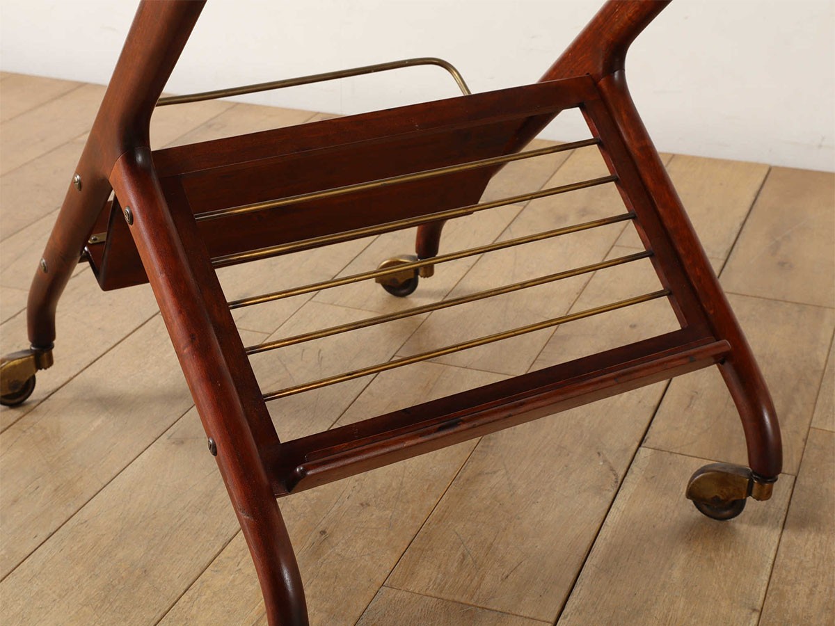 Lloyd's Antiques Real Antique
Cesare Lacca Italian Tea Cart / ロイズ・アンティークス イタリアアンティーク家具
チェーザレ ラッカ イタリアンティーカート （キッチン収納・食器棚 > キッチンワゴン） 10