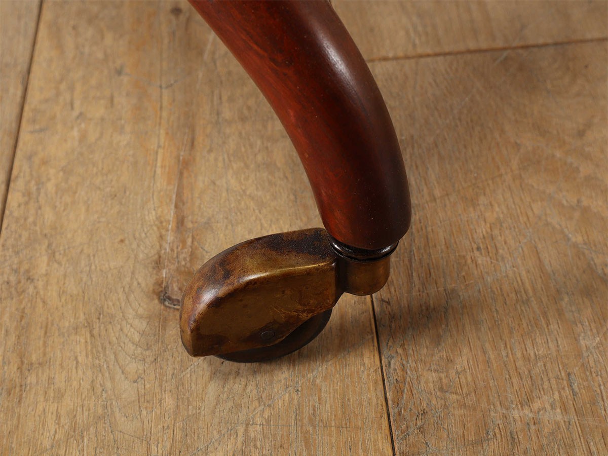 Lloyd's Antiques Real Antique
Cesare Lacca Italian Tea Cart / ロイズ・アンティークス イタリアアンティーク家具
チェーザレ ラッカ イタリアンティーカート （キッチン収納・食器棚 > キッチンワゴン） 12